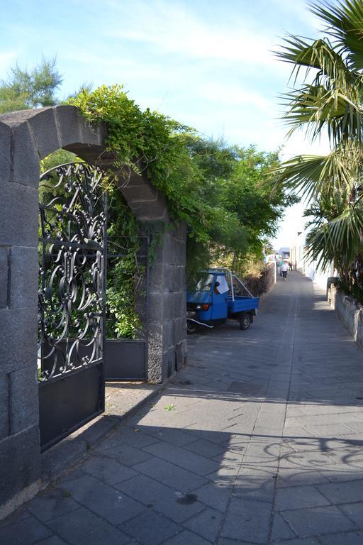 Villa Schicciolina Estrómboli Exterior foto